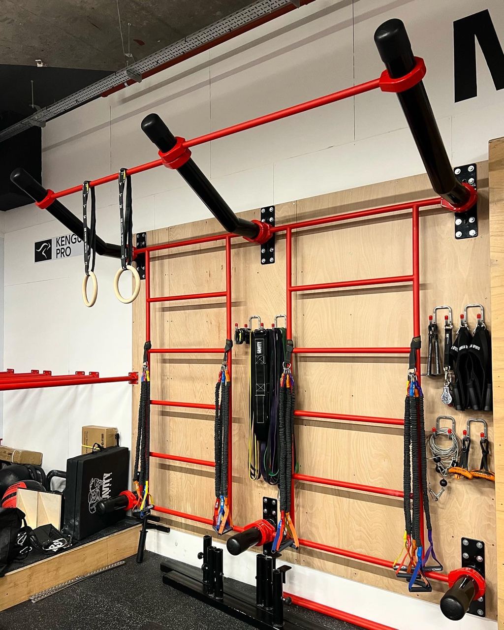 Мобильная воркаут площадка КЕНГУРУ ПРО в Лондоне