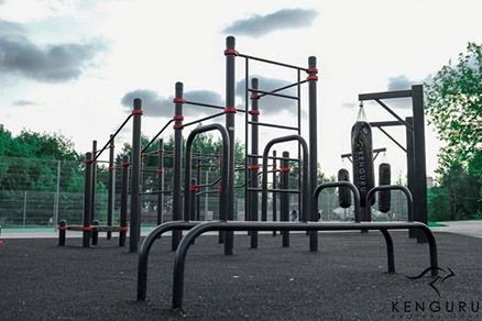 Как оборудовать безопасную площадку для занятий воркаутом (и не только)