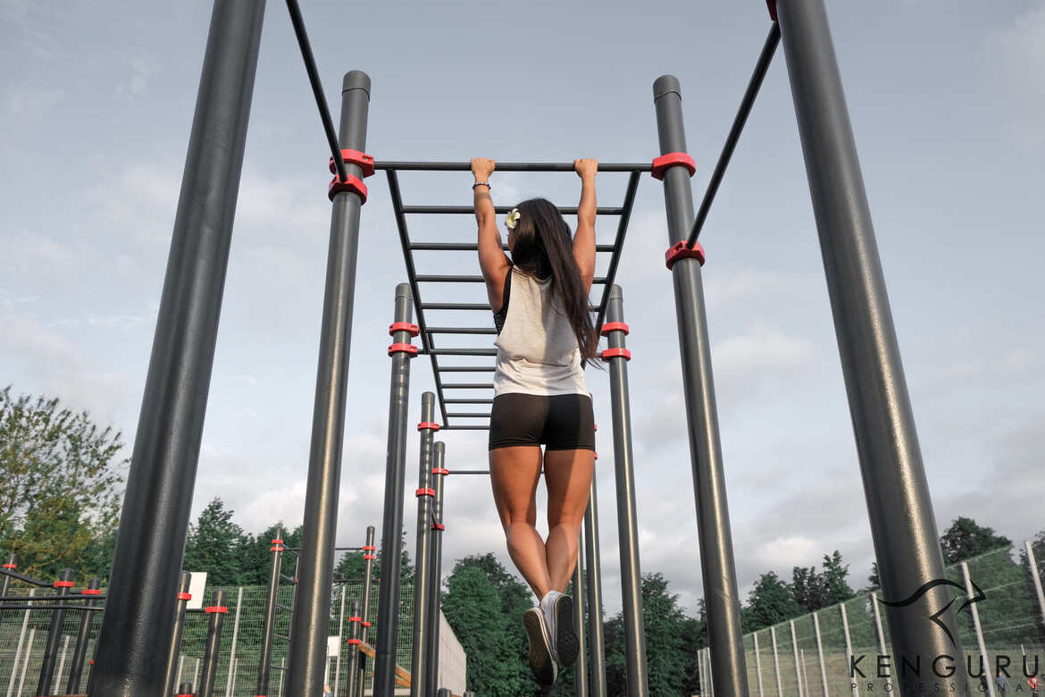 Как девушкам научиться подтягиваться с нуля