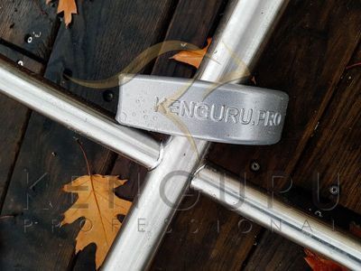 Первая спортивная воркаут площадка КЕНГУРУ.ПРО в Европе, изготовленная из нержавеющей стали.