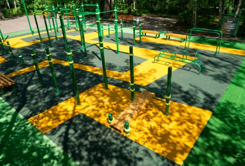 Школьная спортивная площадка