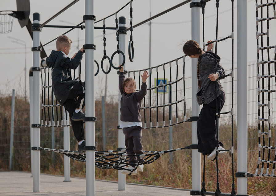 Детские канатные комплексы